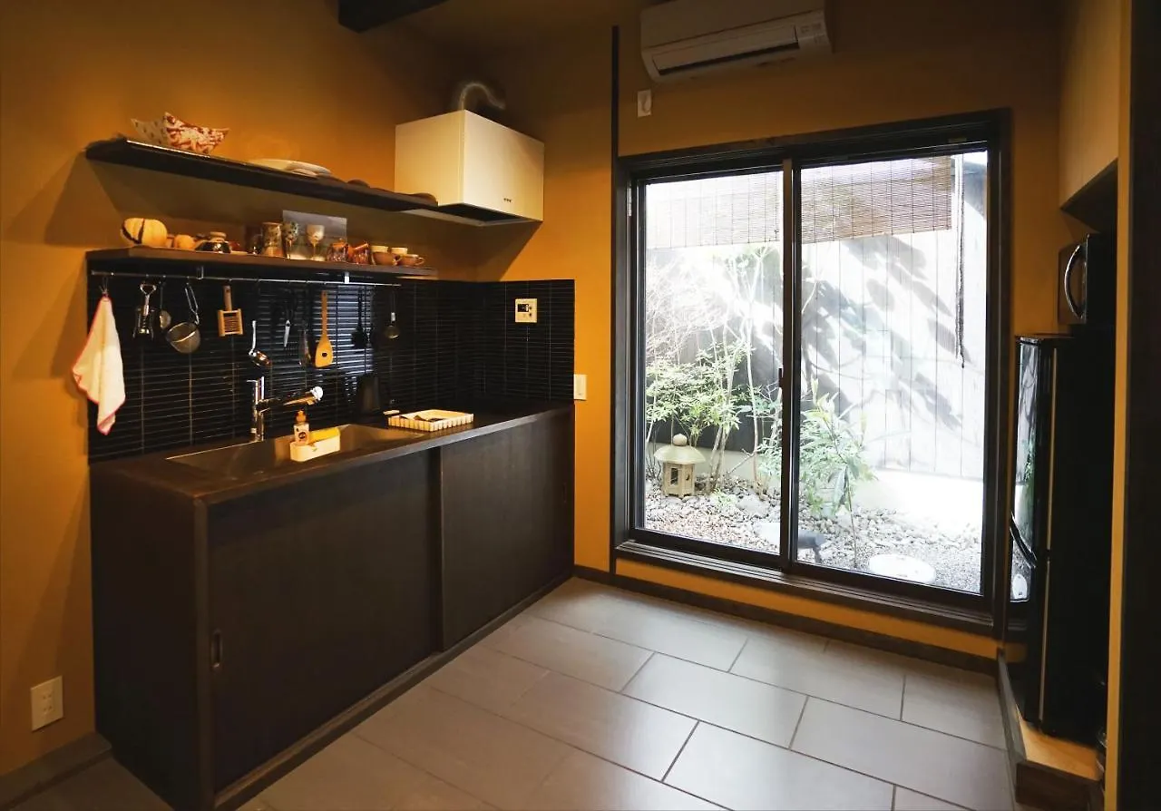 Apartment Hotel Zipangu 溜池町 Kyōto Japan